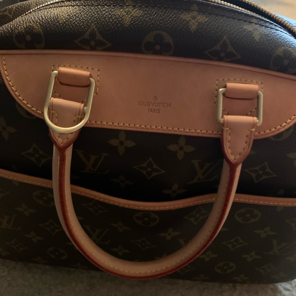 Louis Vuitton Brown Deauville Satchel Bag with Monogram Design authentic - Picture 2 of 14